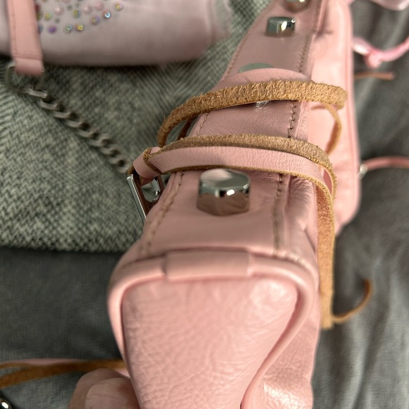 Powder Pink on trend Rebecca Minkoff bag - Picture 13 of 13